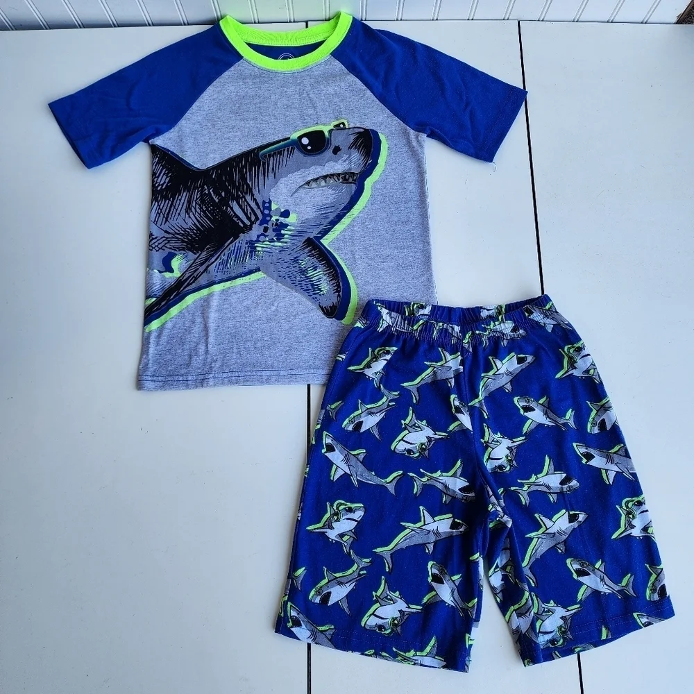 Wonder Nation Boys Pajama Shorts Sleep Set 2-Piece Set Blue Gray Sharks Fleece 8